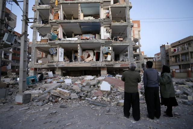 Užas posle zemljotresa – 530 mrtvih, 30.000 srušenih kuæa