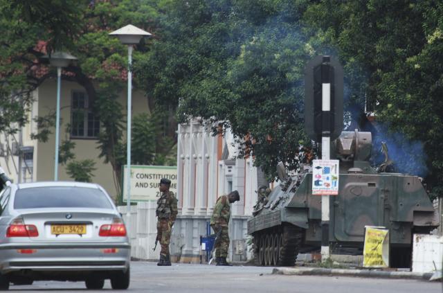 Puè ili "puè" u Zimbabveu - tenkovi na ulicama VIDEO/FOTO