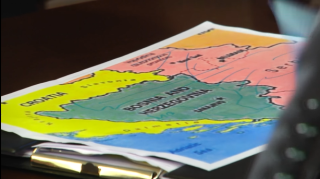 Dodik crtao mapu Balkana: RS i Srbija ujedinjeni VIDEO