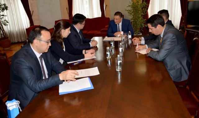 Tonèev sa ambasadorom Kazahstana: "Prijateljski odnosi"