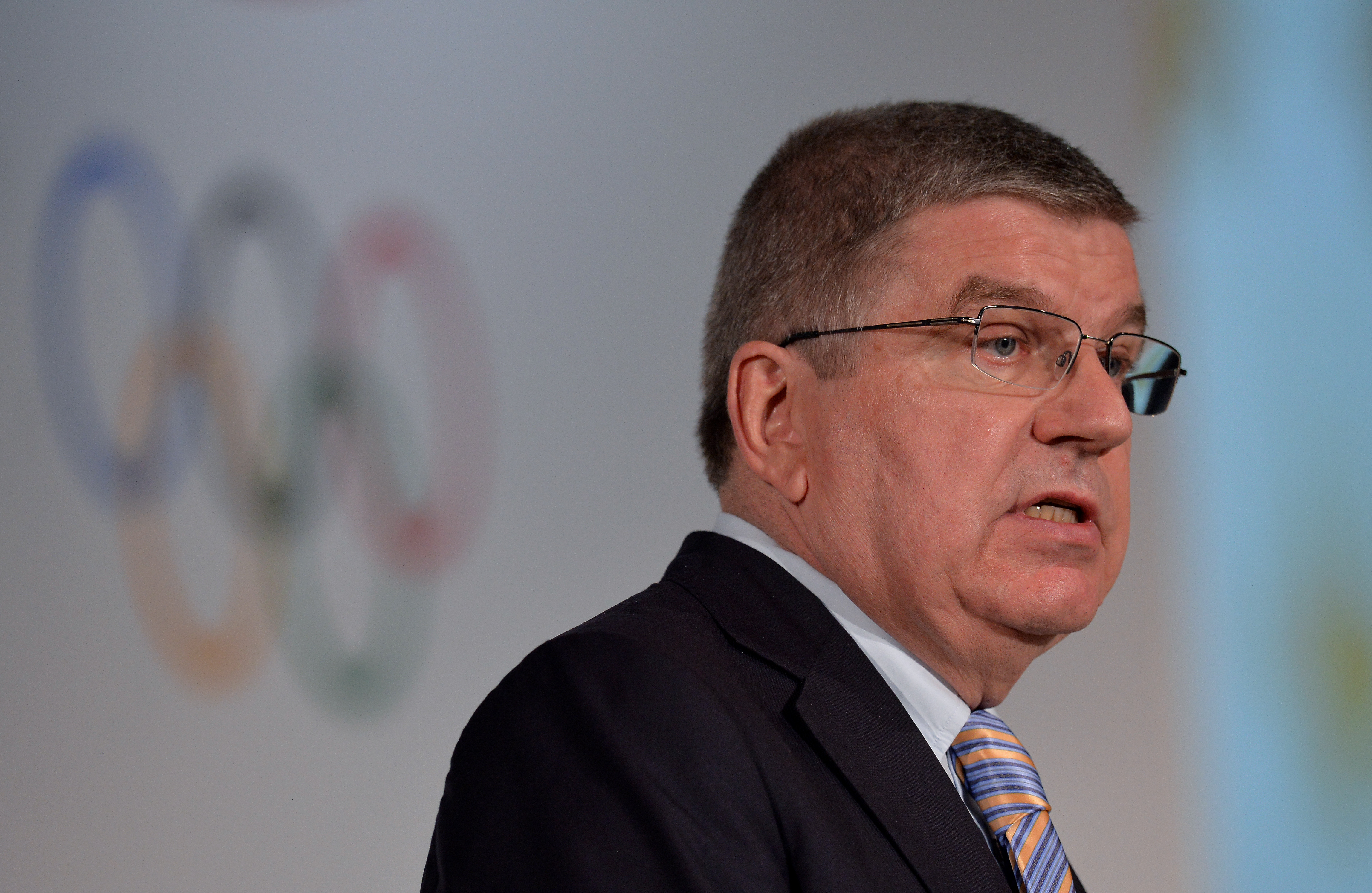 Олимпийский флаг 2022. Мок под. Мок под. Флаг олимпийский российский олимпийский комитет. Учрежден международный олимпийский комитет (мок).