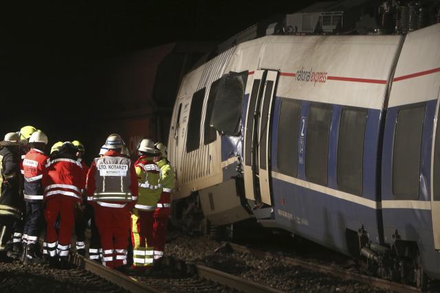 Sudar vozova u Nemaèkoj, najmanje 50 povreðenih FOTO