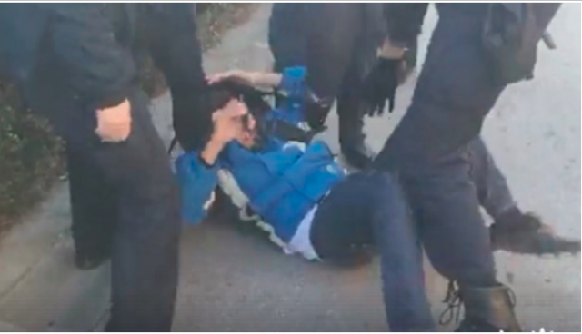 Pernar se gurao sa policijom, završio na zemlji VIDEO