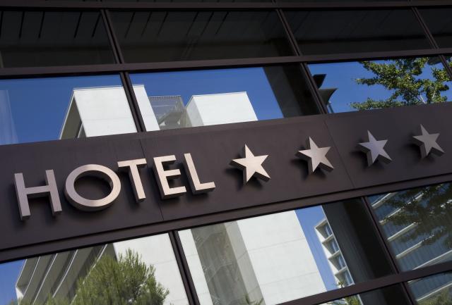 Znate li šta taèno znaèe zvezdice koje "nose" hoteli?