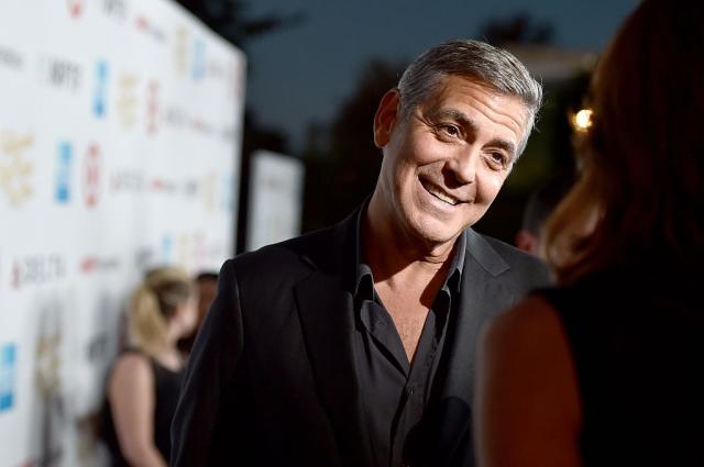 Džordž Kluni svojim "momcima" podelio po milion dolara
