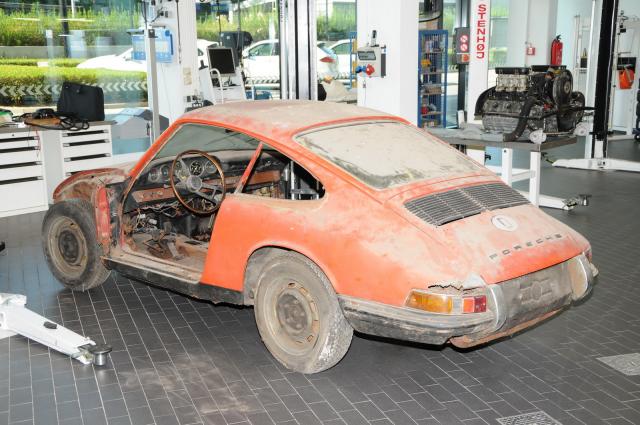 Kako je Porsche restaurirao najstariju 911-icu / FOTO