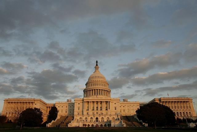 Poreska reforma SAD zavisi od glasa bolesnog senatora?