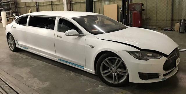 Prepravio Teslu u limuzinu za venčanja