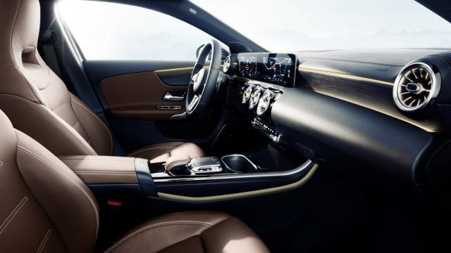 Videli ste kabinu nove A klase, nazire se motorizacija