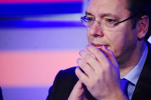 Vučić razgovara s Hanom, na marginama foruma u Davosu