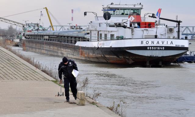 Automobil sleteo u Dunav na Adi Huji, putnici isplivali
