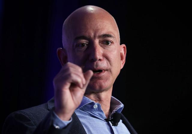 Džef Bezos daje 33 mil USD za "sanjare"