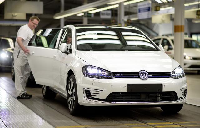 VW očekuje da sačuva tron, uprkos zaostatku tokom 2017.