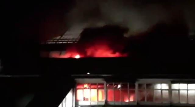 Veliki požar na železnièkoj: "Malo dima, a onda..." VIDEO