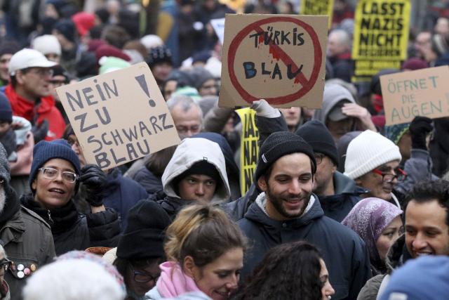 "Našu zemlju neæe preuzeti fašisti", demonstracije u Beèu