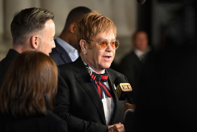 Elton Džon i Majli Sajrus na uruèenju nagrada Gremi, ali i...