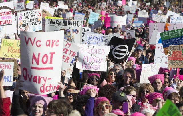 Žene marširale; Tramp: Savršen dan