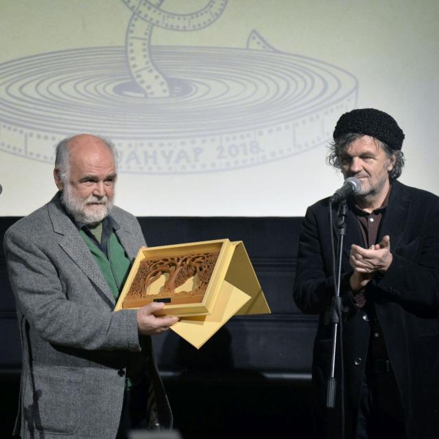 Aleksandru Berèeku uruèena nagrada "Drvo života"