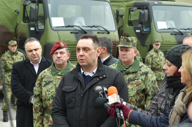 Ministar odbrane: Vuèiæ da ne ide u Hrvatsku