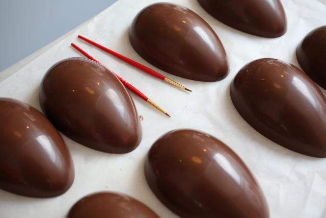 Carinici zaplenili 22.000 plagijat čokoladnih jaja