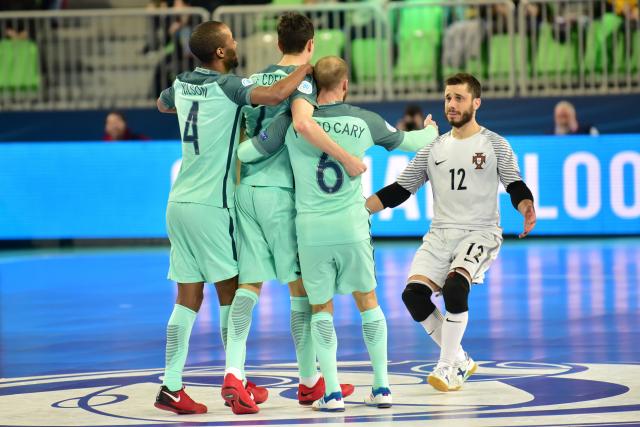 Sudije pogurale Portugal do preokreta protiv Rusa i finala!