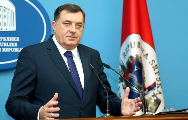 Dodik: Vučić prvi zvaničnik u regionu koji promoviše mir