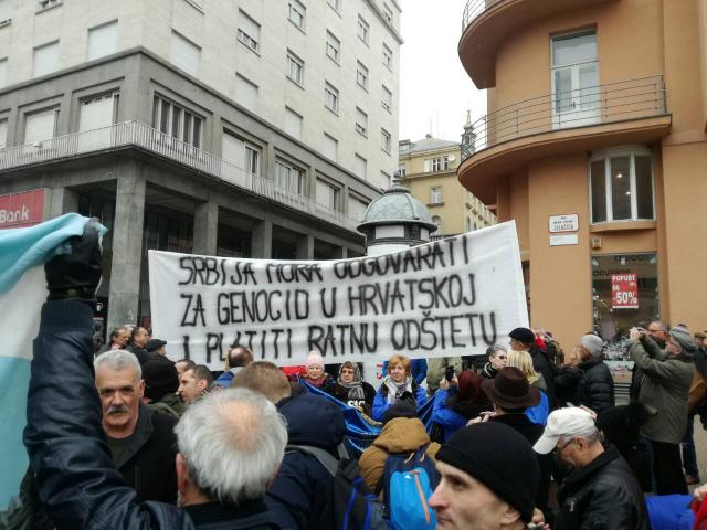 Protest u Zagrebu: Šahovnice i "Za dom spremni" FOTO/VIDEO