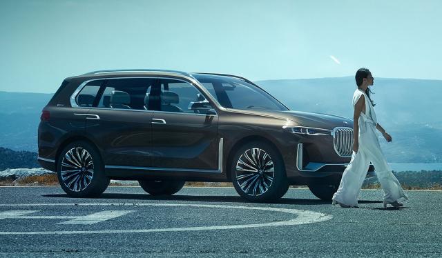 BMW X7 preskače Pariz, stiže u LA