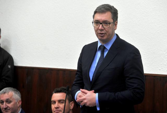 Vucic to Croatian journalists: You won't see me humble