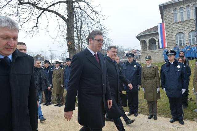 Vucic vows to "defend Serbia from great powers' influence"