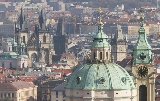 Češka: Ne povlačimo priznanje Kosova; U Pragu peticija