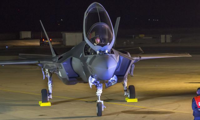 Foto: EPA/JIM HOLLANDER