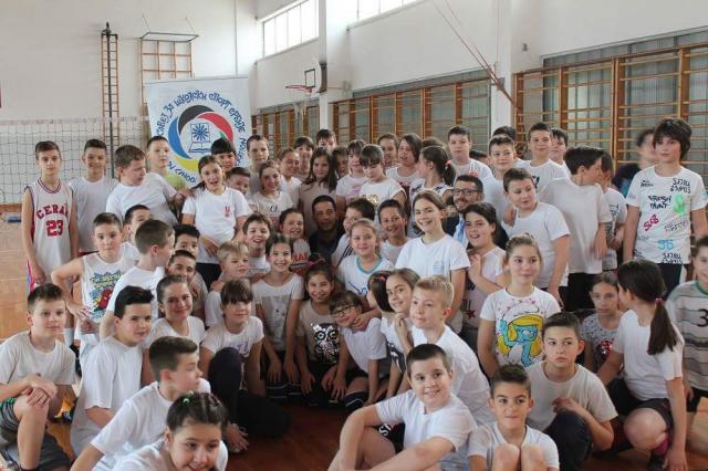 Nastavljena akcija MOS, podeljena oprema školi na Čukarici