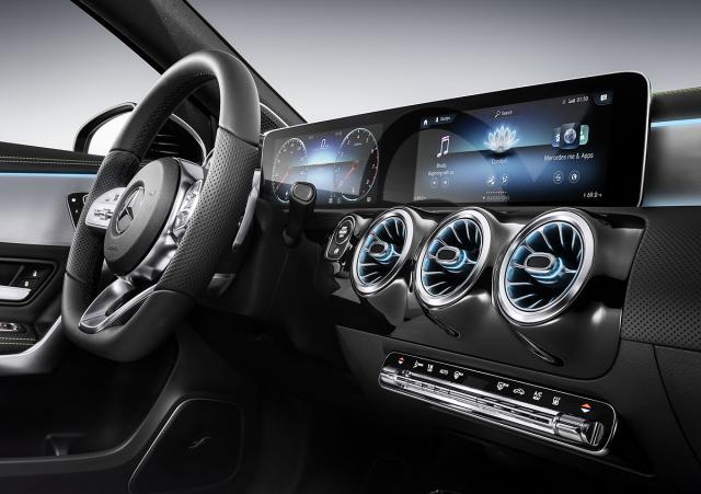 Mercedes uvodi novi digitalni kokpit u sve modele