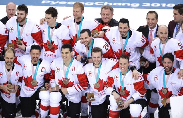 Èeška bez podviga, Kanadi bronza u hokeju