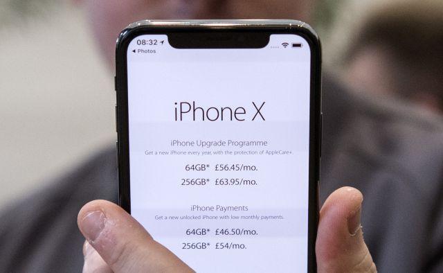 Proizvođači se trkaju ko će pre da iskopira izgled iPhone-a X