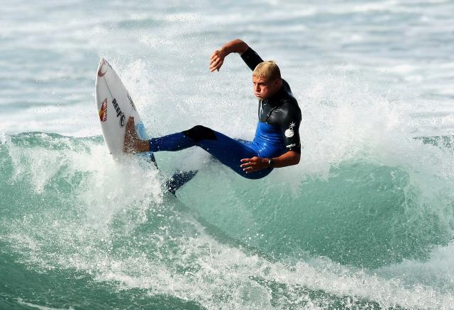 Penzioniše se surfer koji je "boksovao" s ajkulom