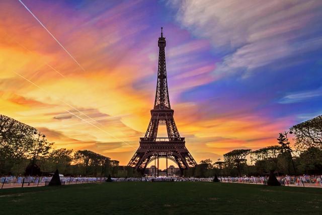 Najpoznatiji simbol Pariza dobija novu, živopisniju boju?