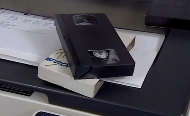 Šta sa VHS kasetama i flopi disketama?