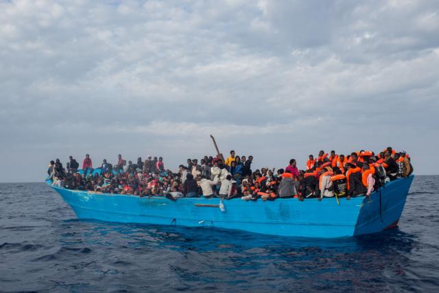 Posada nije htela da preda migrante, brod zaplenjen