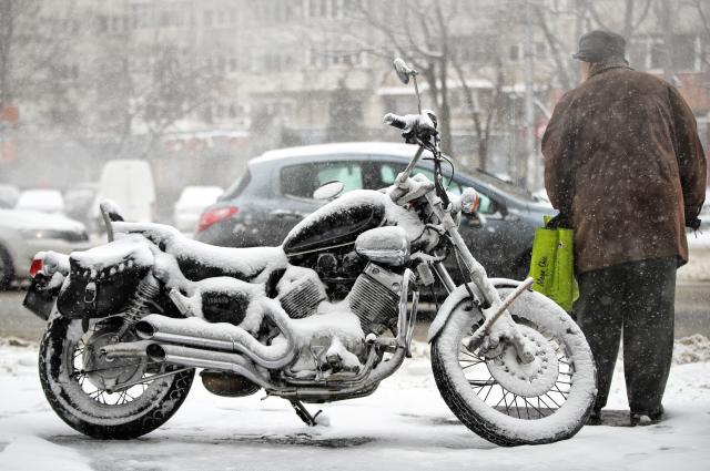 Sneg, sneg - očekuju se nova oštećenja na putevima