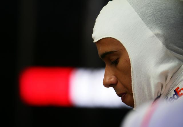 F1: Hamiltonu pol pozicija, težak udes Botasa