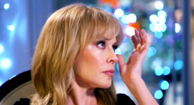 Voditelj uvredio pevačicu: 