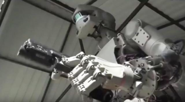 Nauènici širom sveta ustali protiv proizvodnje prvih robota ubica