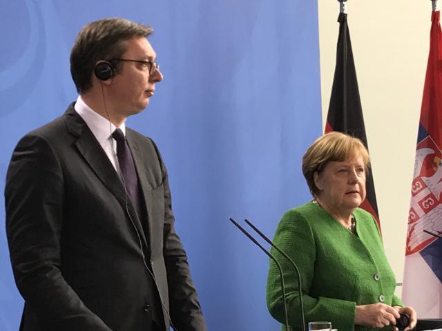 Merkel ahead of meeting with Vucic: We are here to help