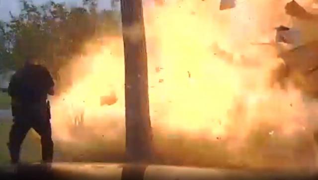 Cela kuæa eksplodirala kada je džip udario u nju / VIDEO