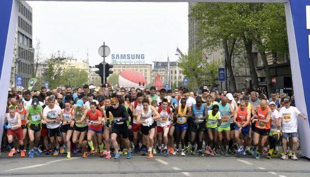 Više od 500 uèesnika BGD maratona trèi za "digitalizaciju"