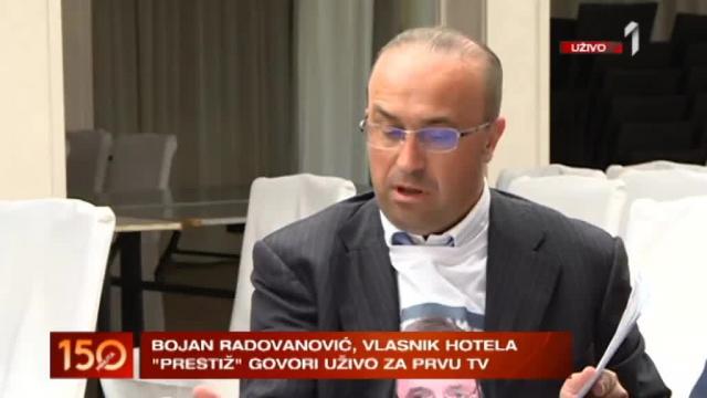 Radovanović sišao sa krova, opet u majici s likom Vučića