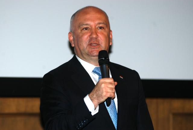 Popoviæ ostaje pri svom: Nisam se svaðao, ne menjam stav