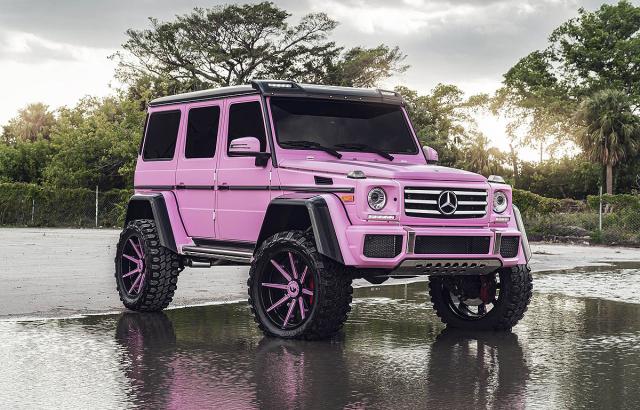 Barbika bi se oduševila: Mačo terenac u pink izdanju